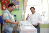 Emite Sahuí su voto