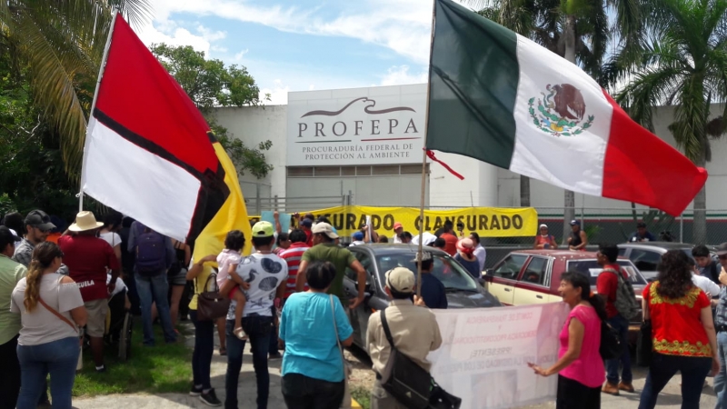 Ejidatarios de Homún protestan en la Profepa