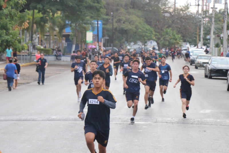 UADY realiza tradicional Carrera Vuelve a Casa