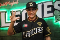 Leones firma al joven yucateco Rusell Uicab