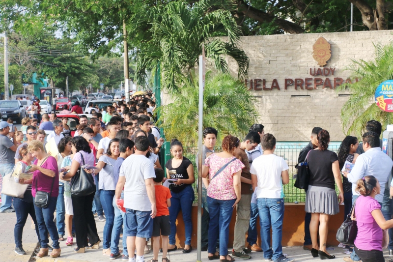 Estudiantes de la UADY regresan a las aulas este lunes