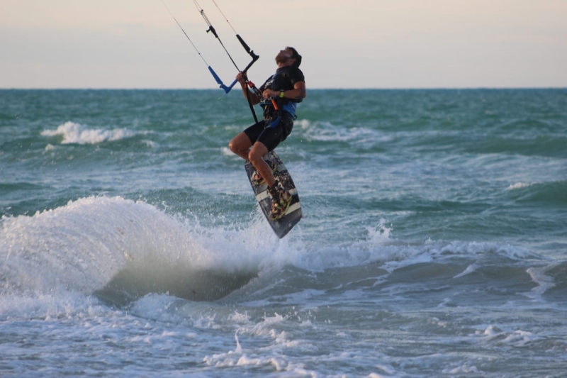 Reúne El Cuyo a surfistas de varias partes del mundo