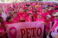 Macroclase de activación física para conciertizar sobre cáncer de mama