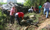 Mueren tres soldados en accidente carretero