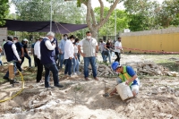 Alcalde pone en marcha rehabilitación del parque de Dzoyaxché