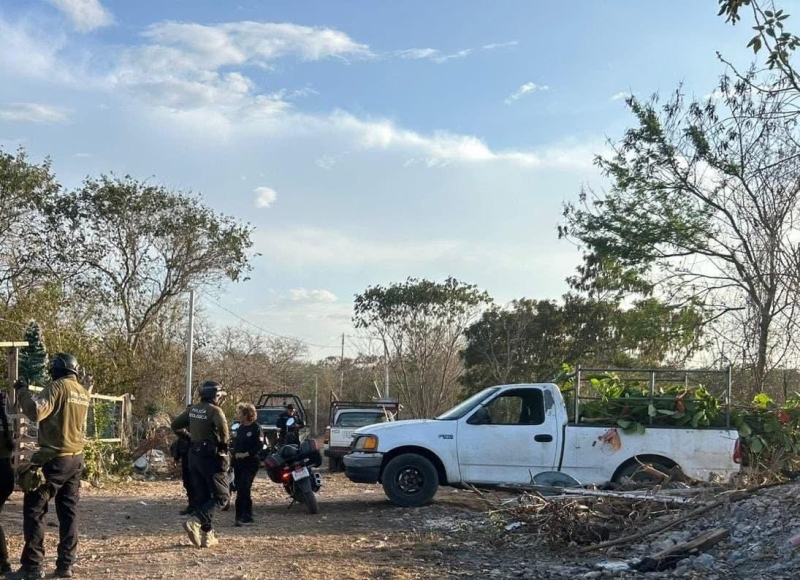Sorprenden a hombre tirando basura a barranco