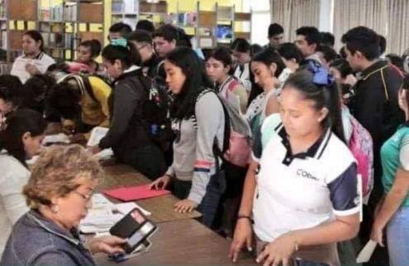 Insuficiencia presupuestal detiene entrega de becas de la 4T