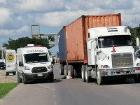 Hombre fallece aplastado en el Periférico de Mérida 