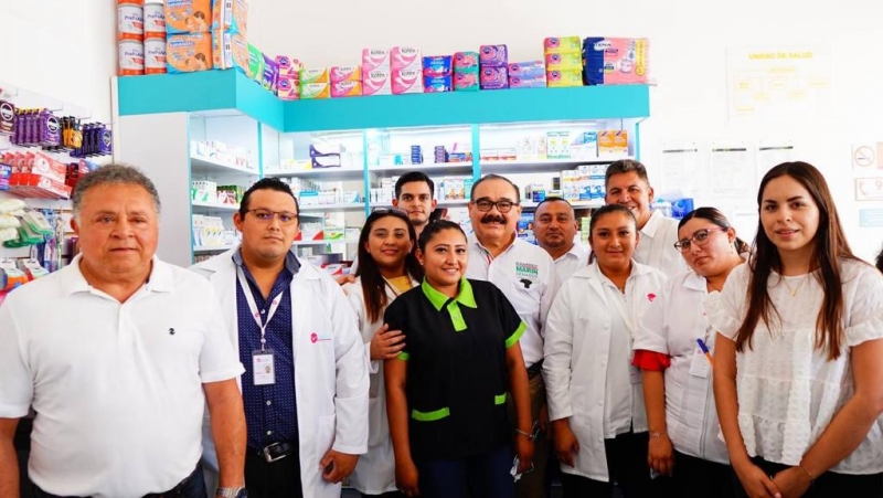 Senador inaugura clinicas "Wilma Marín" en Umán y Ticul