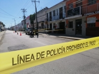 Mujer fallece al interior de una camioneta en el Centro Histórico