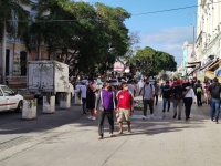 Permanecen 217 pacientes de Covid-19 en hospitales públicos