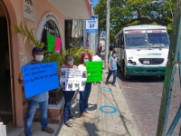 Protestan vecinos del Centro Histórico; exigen reubicación de paraderos