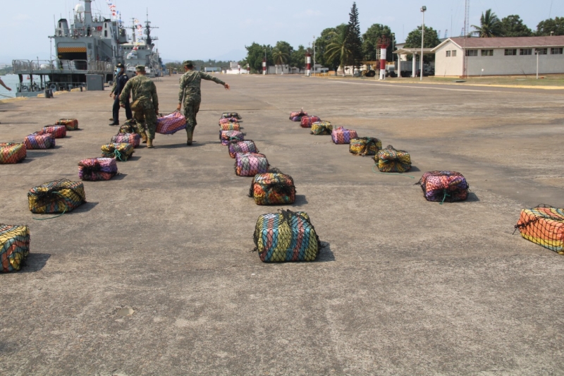 Aseguran más de 3 toneladas de droga, en costas de Guerrero y Michoacán
