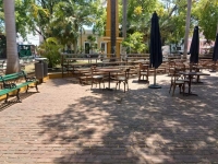 Tras denuncia, retiran mesas de restaurantes en parque de Santa Lucía