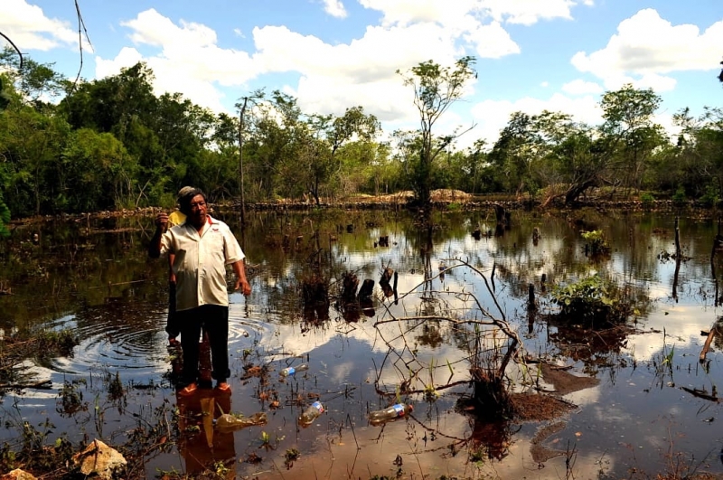 Canakom sigue bajo el agua; habitantes piden ayuda