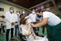 Más de 47 mil adultos mayores han sido vacunados en la capital yucateca