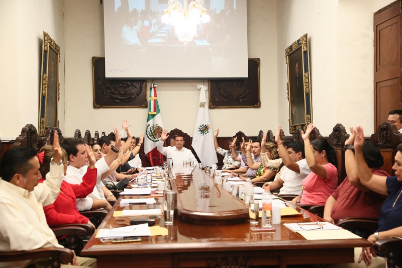 Cabildo meridano aprueba convenios con asociaciones civiles