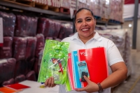 Huacho pone en marcha distribuci&oacute;n de paquetes escolares