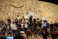 ¡Ni uno más! exigen periodistas en Mérida al sumarse a protesta nacional