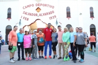 Javier Sotomayor comparte experiencias en el "Salvador Alvarado"