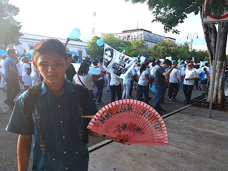 Monjas, sacerdotes y grupos religiosos "marchan por la vida"