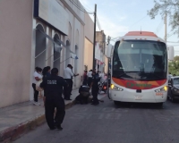 Conductor de transporte foráneo atropella a hombre de la tercera edad