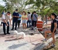 Renán Barrera supervisa remodelación del parque en Montes de Amé