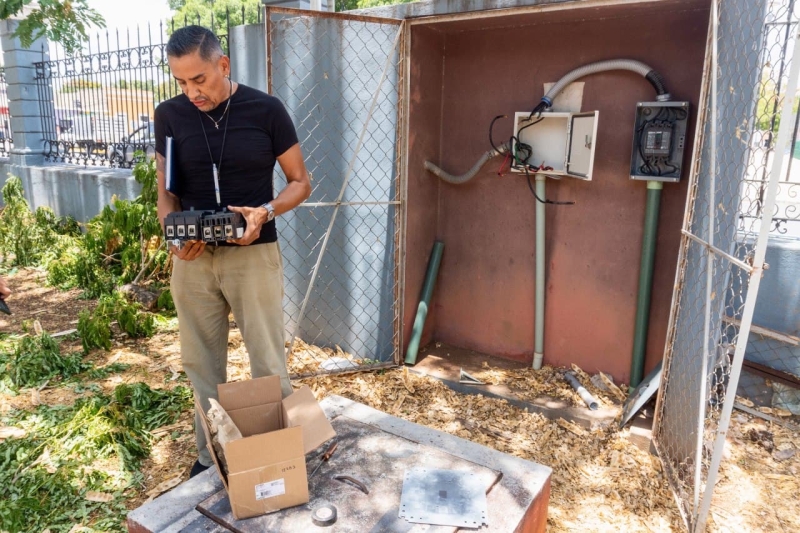 Regresa la luz a la escuela “Maria Antonia Ancona”