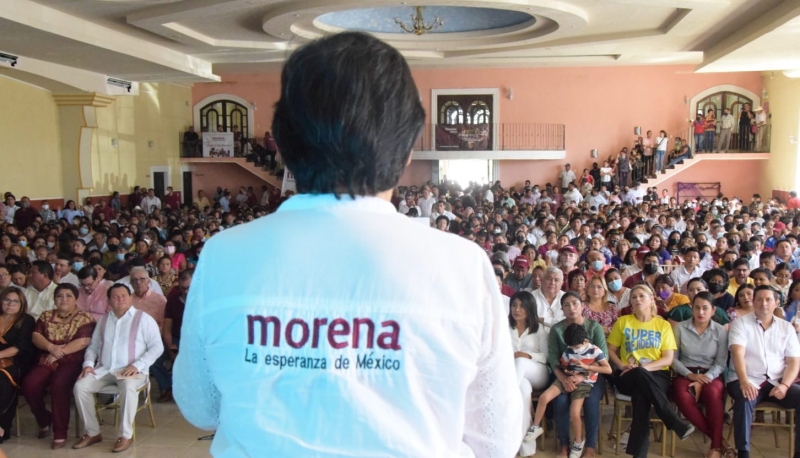 Con "Huacho" arriba en las encuestas, inicia carrera por la candidatura de Morena 
