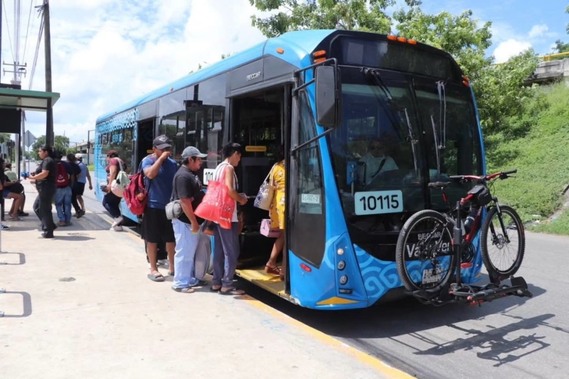 Garantizan servicio de transporte público este jueves