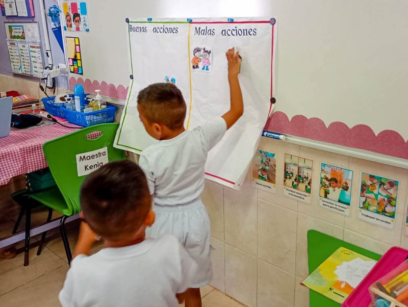 Ajustan horario de entrada en escuelas públicas por "heladez"