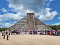 Urbes mayas bajo el asedio de la Cetey 