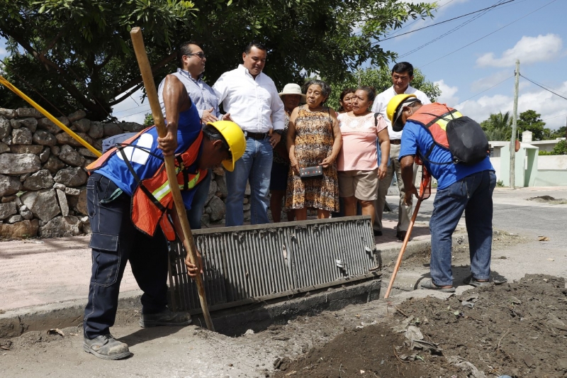 Alcalde supervisa acciones de desazolve en colonia Plantel México