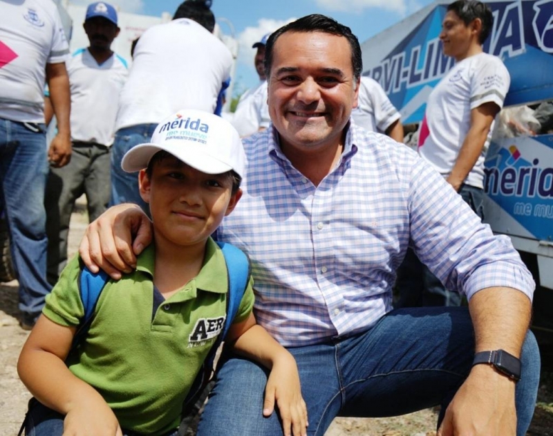 Vecinos limpian Parque Arqueoecológico Xoclán