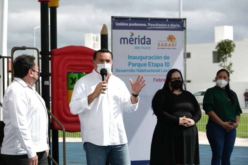 Alcalde inaugura parque en fraccionamiento Los Héroes