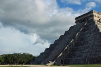 Chichén Itzá abrirá sus puertas en equinoccio: Vila