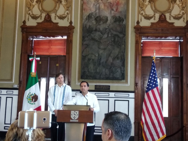 Vemos con optimismo el futuro de Yucatán, afirma embajador de EUA