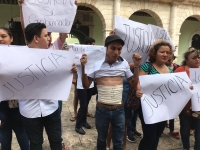 Padre de Silvana protesta en Palacio de Gobierno