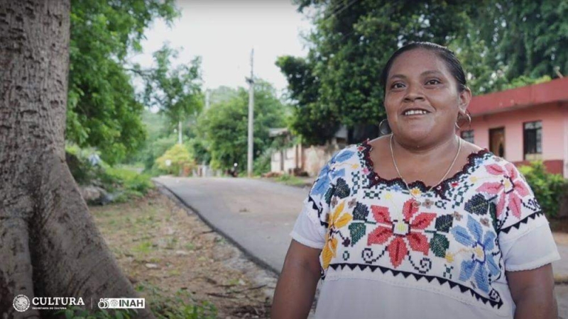 Mujeres de Santa Elena participan en rescate arqueológico de Uxmal
