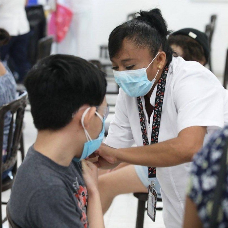 Inicia vacunación para adolescentes con comorbilidades