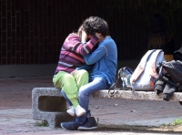 Hay que fomentar relaciones amorosas y de amistad, libres de violencia