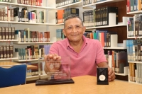 Leovigildo Tuyub, recipiendario de la Medalla al Mérito Universitario