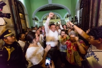 Adiós a Zapata, mandatario abandona Palacio de Gobierno