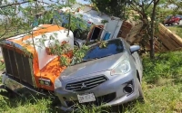 Choque en el Periférico de Mérida  deja daños materiales 