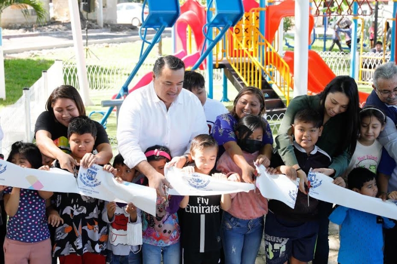 Comisaría de Tixcacal estrena obras en parque público