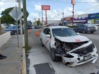 Choque en zona dorada deja un lesionado