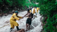 Evacúan a pobladores de Tekax y Tzucacab para ser trasladados a refugio temporal