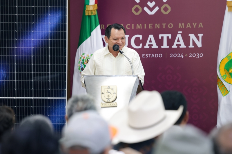Entrega Huacho insumos a productores del csmpo
