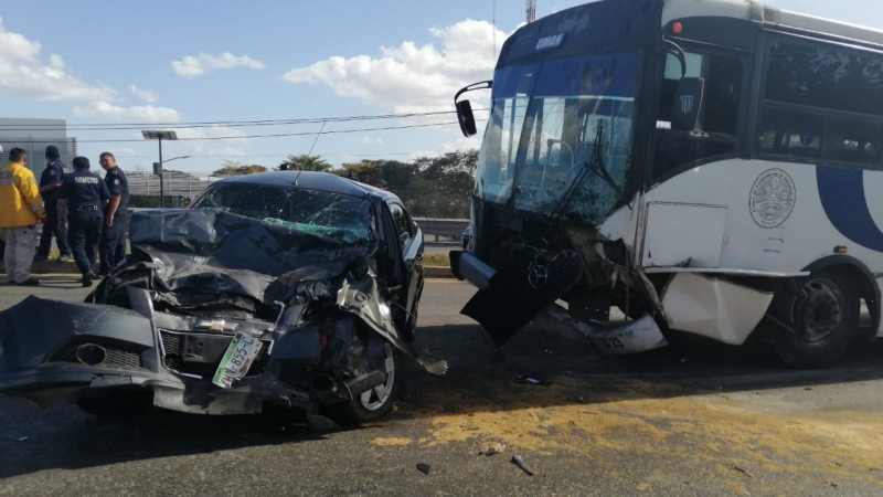 Choque deja cinco lesionados