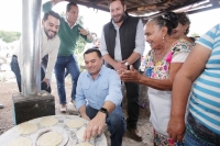 Entregan estufas ecológicas a vecinos de comisarías meridanas